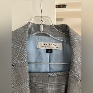 Tahari Blazer and Skirt set in Gray Check Pattern